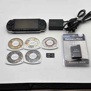 SONY PSP 3000 Piano Black PB Console Ready-to-play set Fast Shipping - Picture 1 of 15