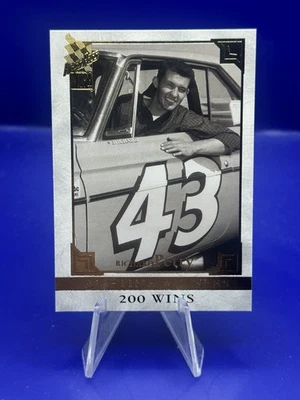 2004 NASCAR Press Pass Richard Petty #82 (EX/NM) - Image 1 of 2