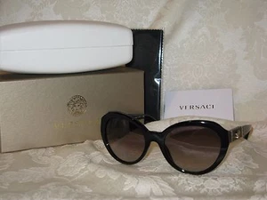 Occhiali da sole donna Versace neri con custodia e panno. Nuovo. Autentico. MOD.4306-Q. - Foto 1 di 9