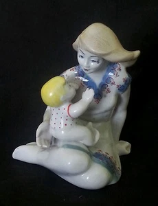 Vintage porcelain figurine of mother & child 7" tall Mint condition - Picture 1 of 7
