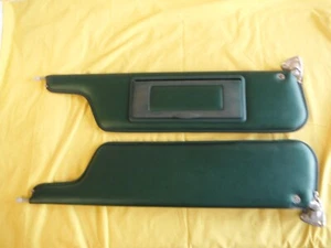 FORD 1978 1979 TRUCK BRONCO GREEN LIGHTED VANITY SUNVISORS OEM - Bild 1 von 7