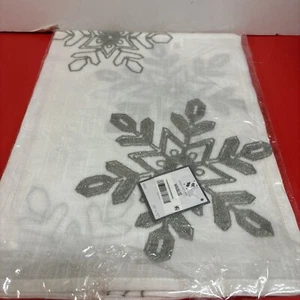 Nivalis Collection Snowflake Design Runner 16x70 in Silver - Picture 1 of 4
