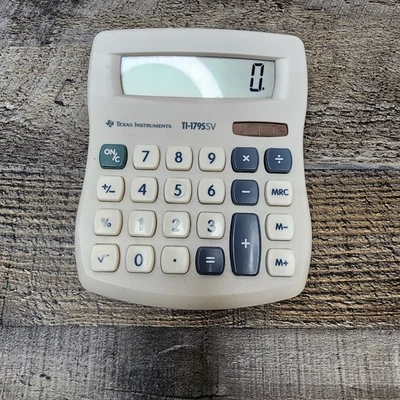 Vintage TEXAS INSTRUMENTS TI-1795SV Pocket Solar Calculator EUC 8-Digit Desktop - Image 1 of 3