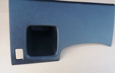 PEUGEOT 2008 1.6 HDI 2014 DRIVER RIGHT SIDE LOWER COLUMN DASH TRIM 9672847877 - Image 1 of 4