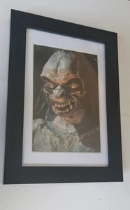 Twilight Zone Der Film Postkarte GERAHMT 1983 Albtraum auf 20.000 Fuß Gremlin - Bild 1 von 3