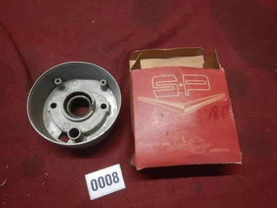 NOS 53-57 STUDEBAKER MANUAL Columna de dirección Cuello de copa Soporte de cambio de marchas 532878 Foto 1 de 4