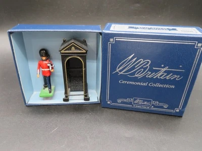 Nuevo en caja Figura coleccionable Wm Britain Ceremonial Collection Centinela Guardia Escocesa Foto 1 de 4