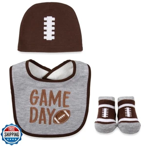 Baby Lätzchen, Schuhen und Mütze Geschenkset - 3-teiliges Fußball "Spieltag" Outfit für Jungen  - Bild 1 von 5
