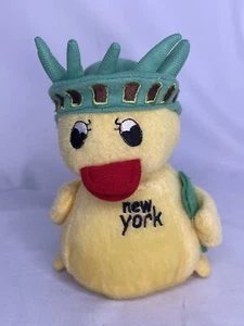 Statua della libertà peluche anatra di New York ha torcia mancante tablet - Foto 1 di 6