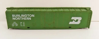 HO SCALE / Burlington Northern / 50' / GREEN Boxcar #100024 / SHELL / PARTS - Image 1 of 4