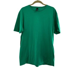 Gildan Softstyle Green Crewneck T-Shirt 100% Cotton Size Large St Patricks Day - Picture 1 of 6