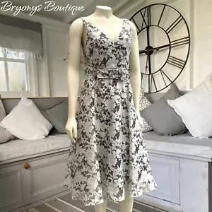 Phase Eight Grey & White Floral Lace Fit & Flare Belted Dress 16 Occasion - Picture 1 of 15