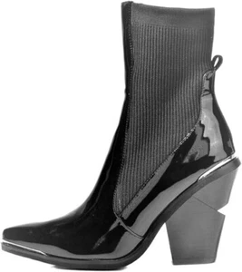 Azalea Wang Katarina Black Ankle Bootie Cut Chunky Heel Pointed Toe Western - Picture 1 of 6