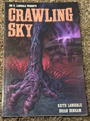 Novela gráfica Crawling Sky TPB Trade Paperback, Lansdale Foto 1 de 4