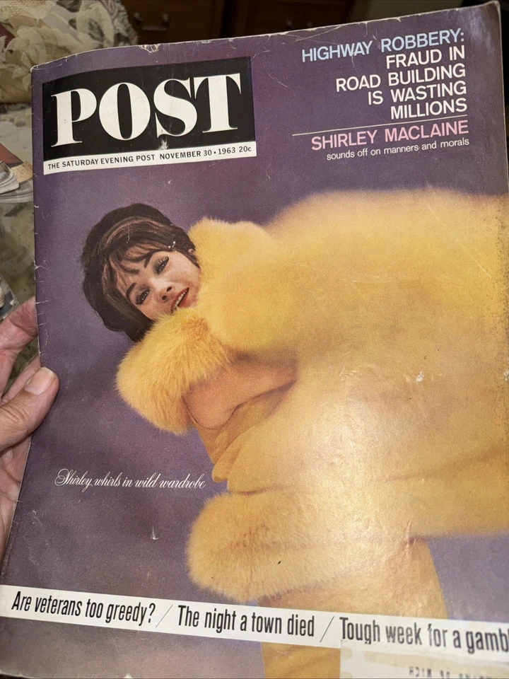 Saturday Evening POSTMagazine November 30 1963 SHIRLEY MACLAINE. Bagged - Image 1 of 1
