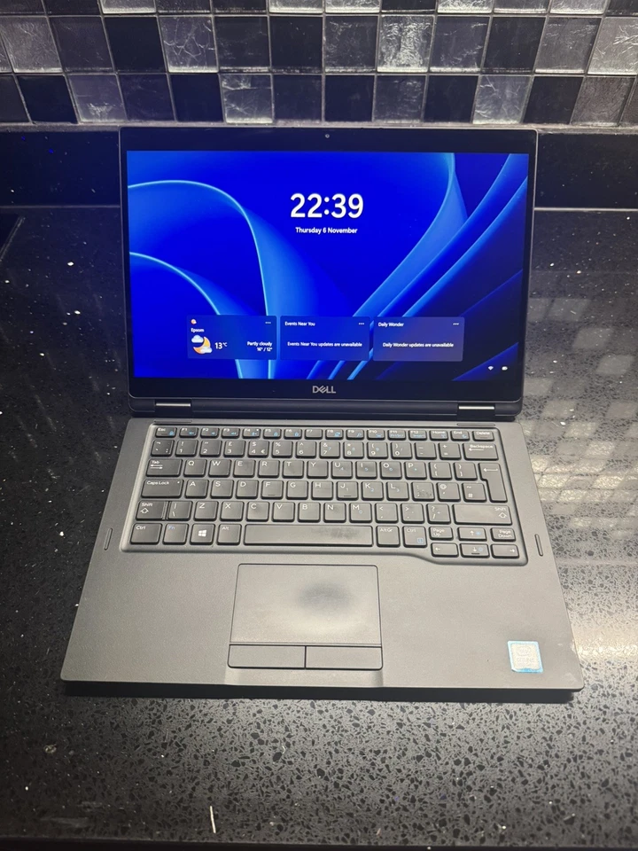 Dell LATITUDE 7390 2-in-1 Touch 13" i5-8250U 256GB SSD 8GB EXCELLENT BATTERY  - Image 1 of 4