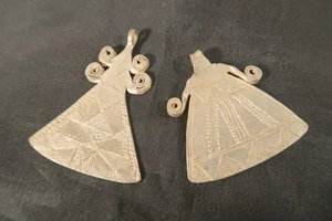 2 alte Anhänger Fulani Nomaden HN31 Fulani Old pendants jewellry Niger Sahel - Picture 1 of 6