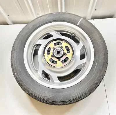 Llanta trasera y neumático recto Honda Valkyrie GL1500 2000 97-04 16X5,00 OEM Foto 1 de 4
