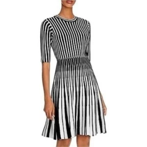 Nanette Lepore White and Black Pleated Dress New with tags size XS - Picture 1 of 11
