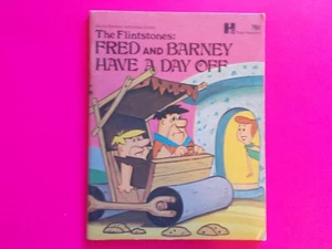 THE FLINTSTONES: FRED and BARNEY HAVE A DAY OFF - HANNA-BARBERA / PAUL HAMLYN - Picture 1 of 5