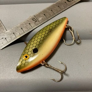 Bomer Rattle A Scale Color Old Fishing Lure Used - Picture 1 of 4