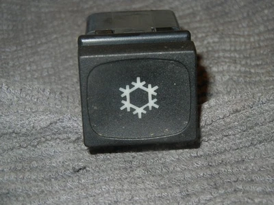 86 - 93 Classic SAAB A/C Control Switch 9523788 9000  B2 - Image 1 of 4
