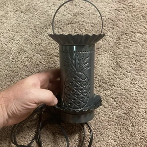 Irvin’s Country Tinware Light Folk Art Hand Punched w/Pineapples, Tart Warmer - Picture 1 of 9