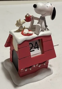 Hallmark Peanuts Snoopy Countdown To Christmas Adventskalender Hundehütte Neu - Bild 1 von 5