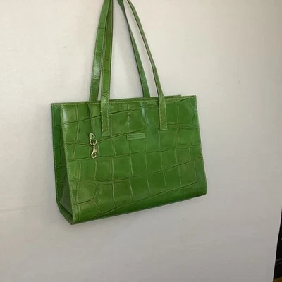Bolso de Mano Dooney & Bourke Diseño Caimán Verde Este Oeste 13" x 10" x 4" Foto 1 de 4