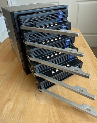 Icy Dock 5-Bay Hot Swap Hard Drive Cage or Dock with Molex Power. - Image 1 of 2