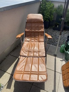 Verchromter Liegestuhl in braun - Bild 1 von 7
