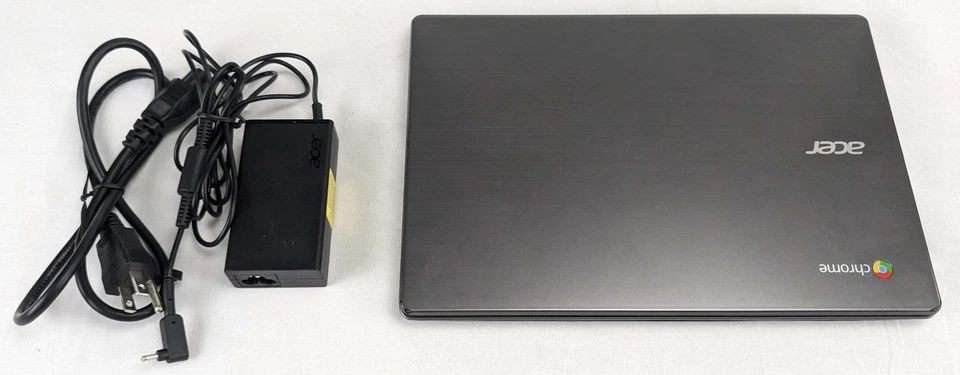 Portátil Windows 10 Pro 256 GB SSD 4 GB RAM Acer C740 Chromebook reacondicionado Foto 1 de 4