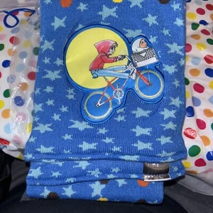 E.T. The Extra Terrestrial Beanie/Cap and Scarf Set NIP ET by Steven Spielberg - Picture 1 of 2