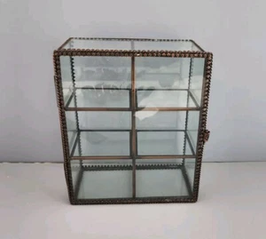 Caja de tocador de exhibición de vidrio y filigrana 7"x 5"x 3,5" - Imagen 1 de 7