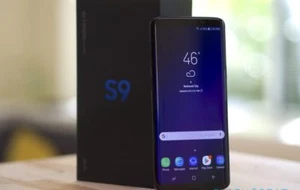 Nuovo-Samsung Galaxy S9 SM-G960U-64 GB - Smartphone sbloccato in fabbrica TUTTI ๐ COLORI ๐ - Foto 1 di 8