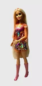 Barbie Color Reveal bambola serie Sunshine and Sprinkles vestita con palma - Foto 1 di 11