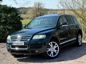 GREEN VOLKSWAGEN TOUAREG 5.0 V10 TDI 4MOTION 310 BHP VERY RARE CAR 12 MONTHS MOT - Picture 1 of 21