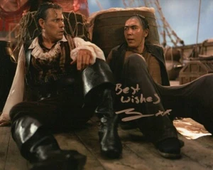 Autógrafo de Doctor Who: MARLOWE CHAN-REEVES (Leyenda de los Diablos del Mar) Firmado - Imagen 1 de 6