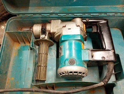 Makita HR2510 SDS Rotary Hammer Drill 110V - Image 1 of 4