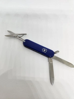 Victorinox 瑞士军刀经典 SD 蓝色广告“忠实顾问基金” — 第 1/4 张图片