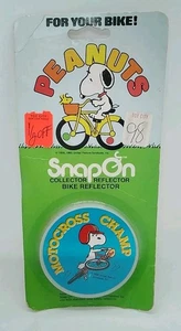 SnapOn Peanuts Bike Reflector "Motorcross Champ" Snoopy 1971 - New & Sealed! - Picture 1 of 5