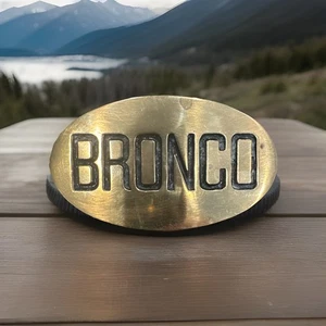 Vintage Bronco hebilla de cinturón de latón macizo 4216 - Imagen 1 de 1