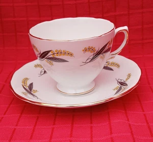 Vintage Royal Vale Bone China Duo Tea Cup & Saucer Yellow Ferns Black Leaf 7816 - Picture 1 of 8