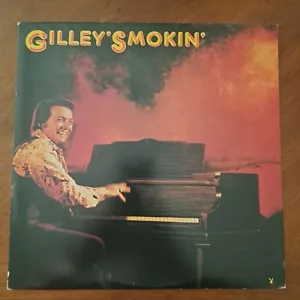 Mickey Gilley – Gilley's Smokin' Epic – PE 34749 - Imagen 1 de 6