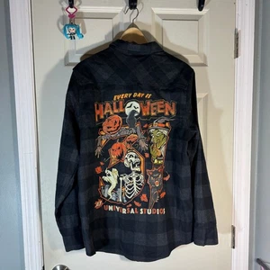 Universal Studios Halloween Horror Nights 2022 kariertes Flanellhemd Gr. Medium - Bild 1 von 5