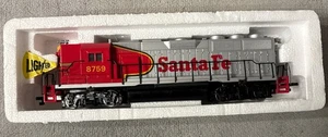 Bachmann N Scale Santa Fe GP50 Diesel Locomotive 8759 W/8 Wheel Drive 61252 - Picture 1 of 5