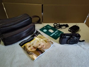 Kodak EasyShare Z950 12.0 MP Digital Camera, Case, Batt. , Charger, New SD Card - Picture 1 of 13