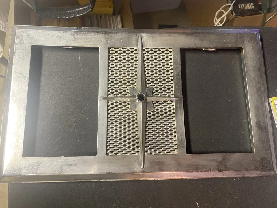 Винтажные хромированные металлические вентиляционные крышки выхлопные решетки середины века для ванной - Изображение 1 из 4