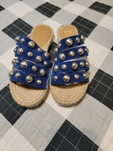 Marc Fisher Embellished Suede Blue Straps Flops 7M Good Condition - Picture 1 of 9