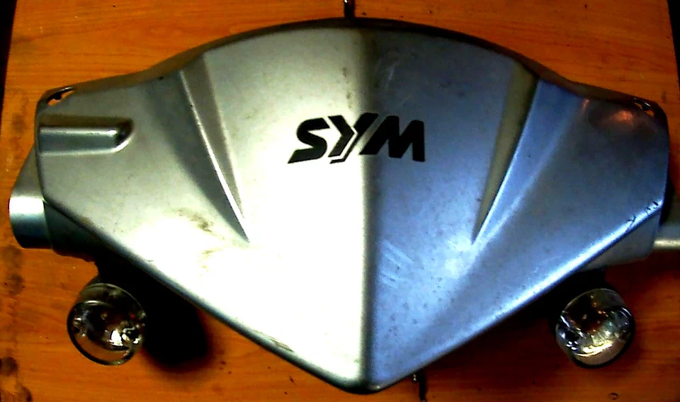 COPRIMANUBRIO SYM SYMPLY 50 CON FRECCE - Immagine 1 di 1